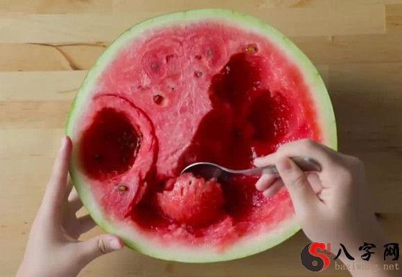 梦见和亲人吃西瓜